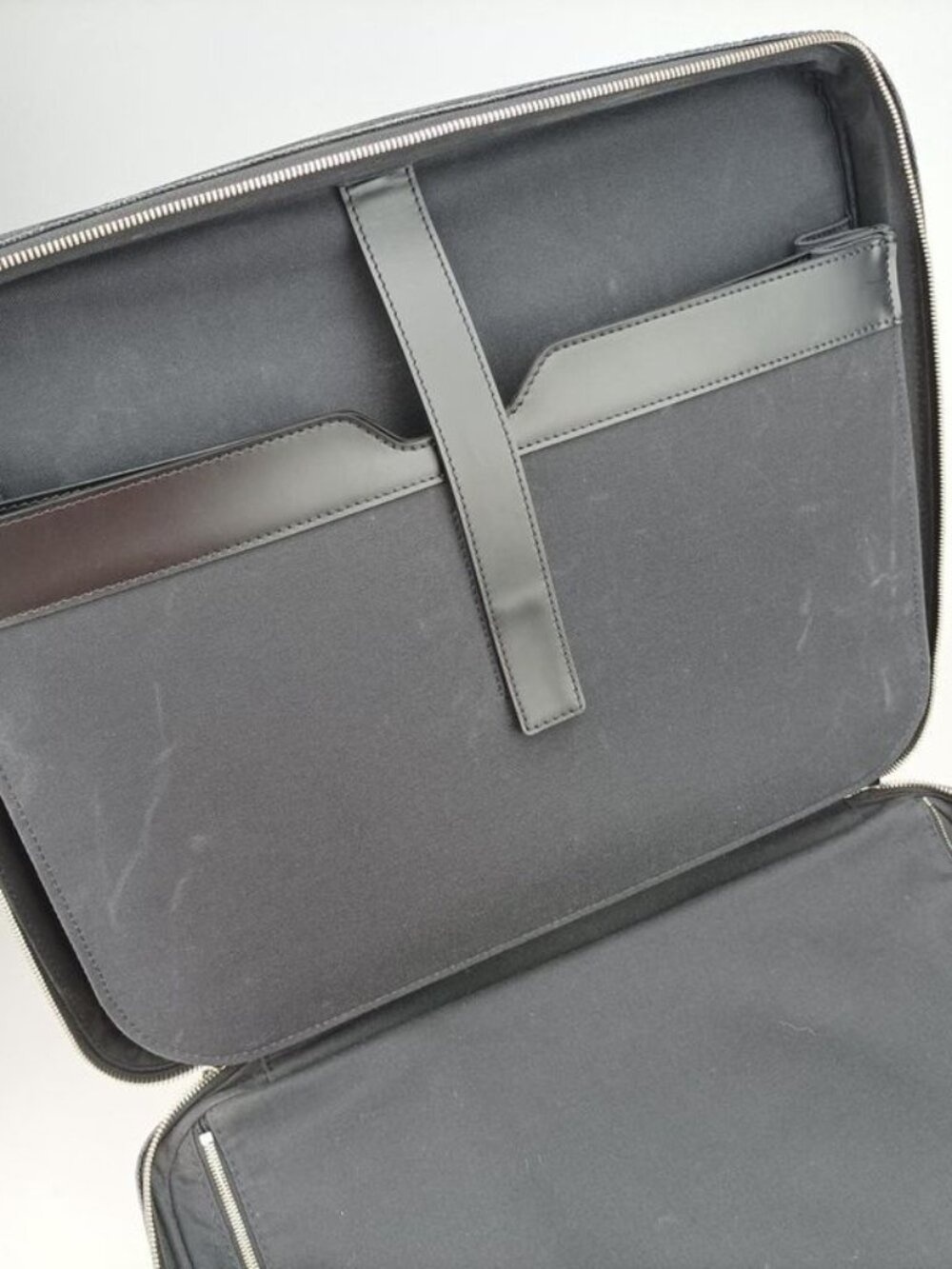 Louis Vuitton Pilot Case Noir Black Damier Graphite - Picture 13 of 16